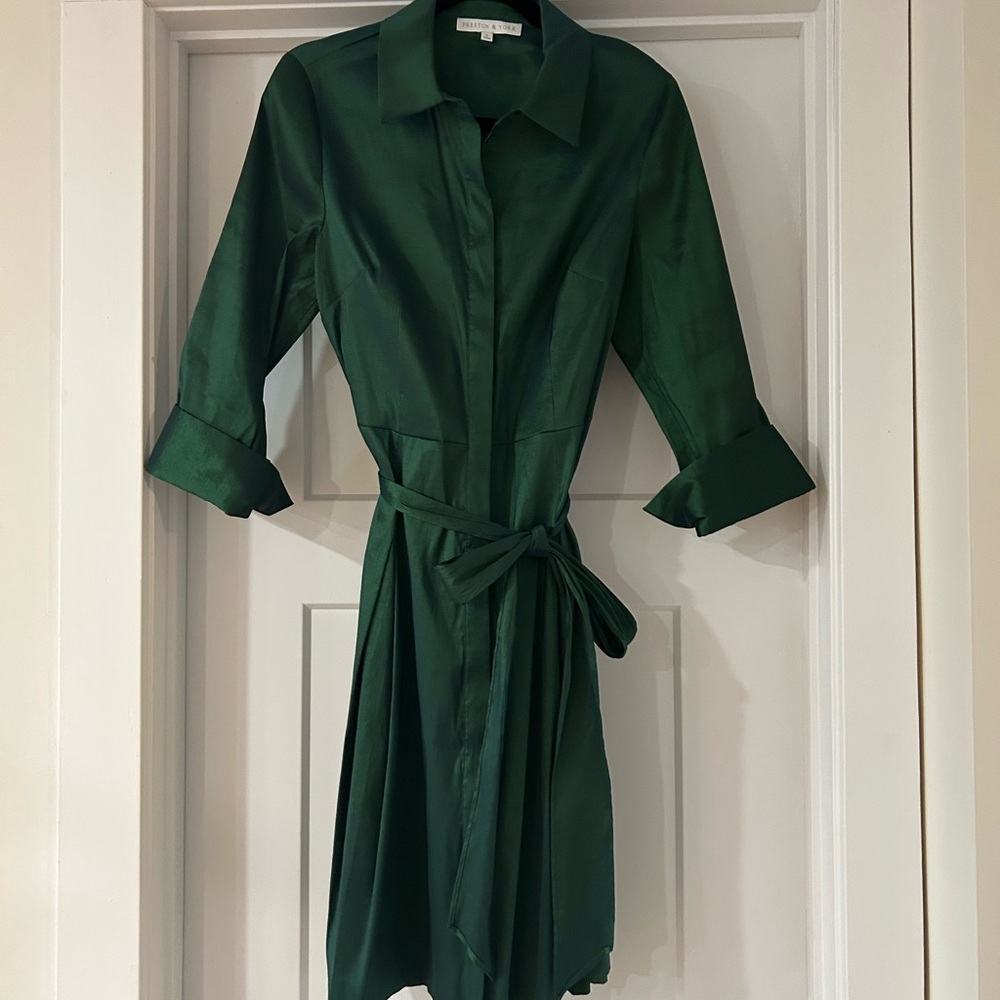 Preston & York Emerald Green Long Sleeve Shirt Dress. Taffeta look.